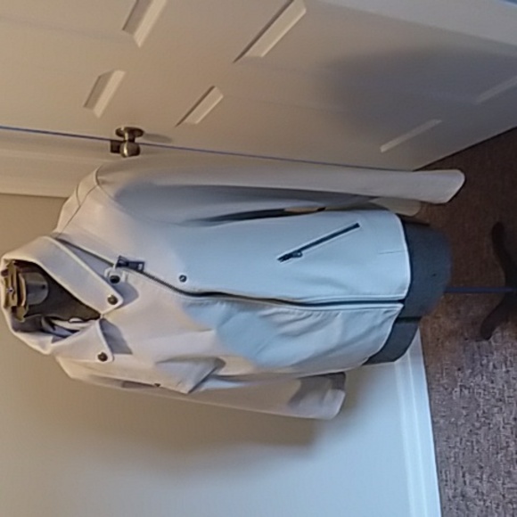 NWOT Levi's womens Faux Leather Classic Moto - Picture 8 of 12